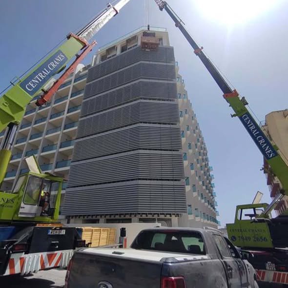 central-crane-hoist-hire-big-2