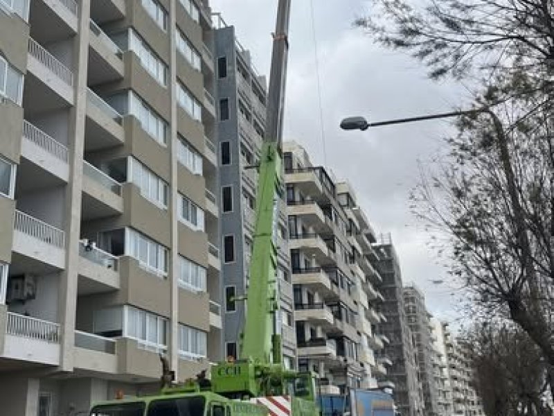 central-crane-hoist-hire-small-4